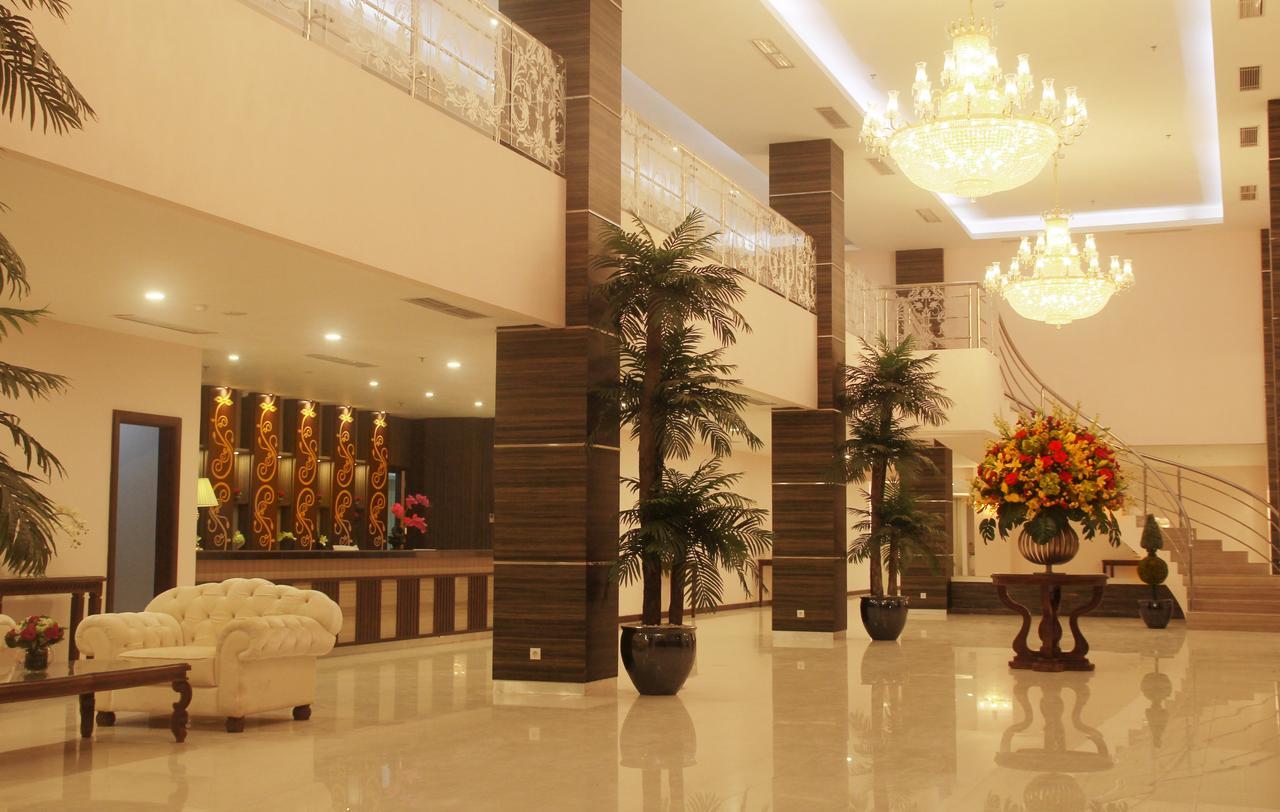 Sutanraja Hotel Kotamobagu Dış mekan fotoğraf